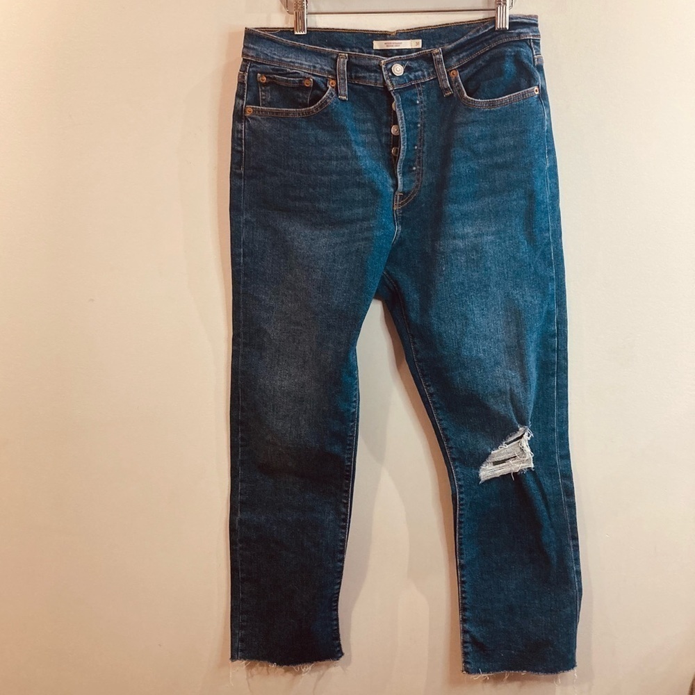 LEVI’S Sz 31 Wedgie Straight Mid-Wash Torn Knee Button Fly Raw Hem Jeans